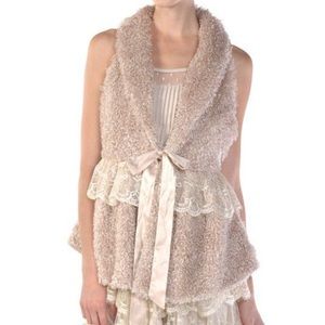 Ryu Women’s Fur Lace Vest